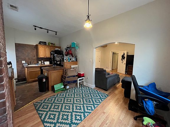 4th image of 344 S Fairmount St #3