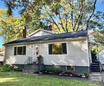 395 Hemsley Ave, Akron, OH, 44319