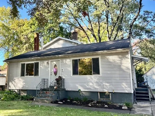395 Hemsley Ave, Akron, OH 44319