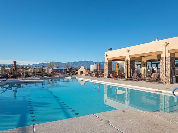 COMMUNITY POOL YEAR ROUND
