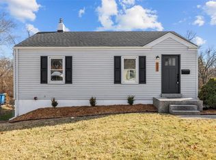 121 Betty Jean Ln, Saint Louis, MO 63125