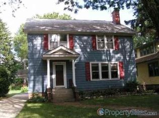 210 N Julian St, Naperville, IL