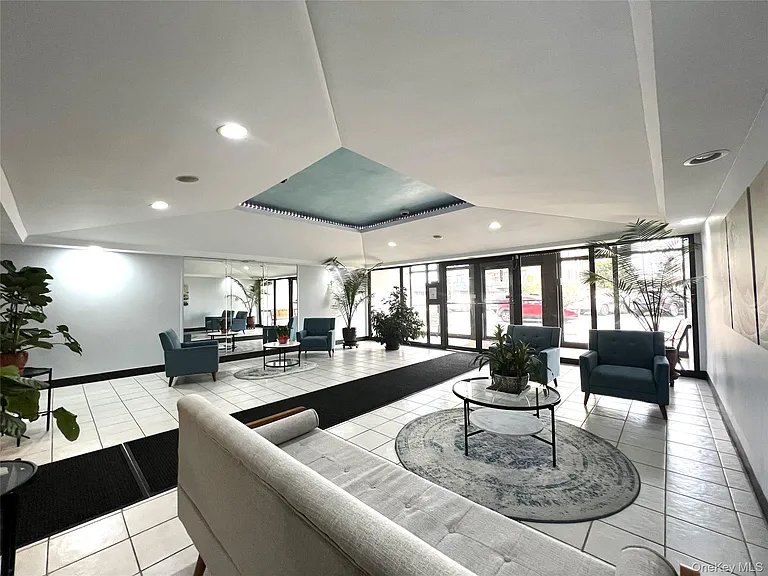 855 E Broadway #6G — Photo 13