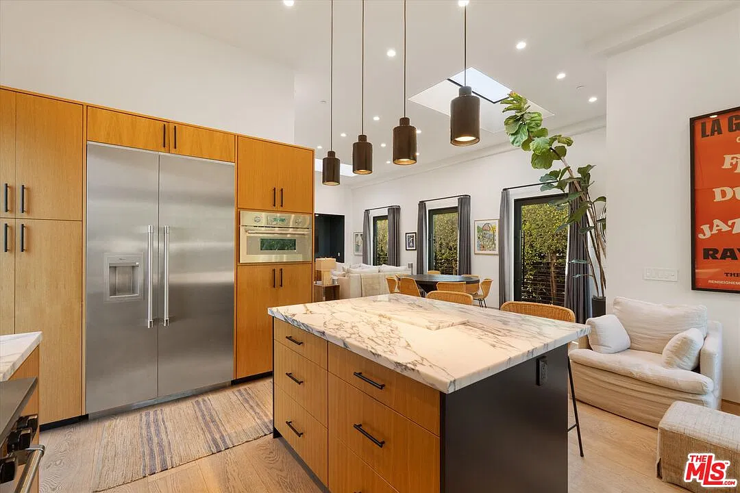 5 bed, 4.5 bath, 2641 sqft, $24,718 — Photo 4
