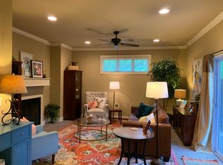 4280 N Pacific Hts, Fayetteville, AR 72703