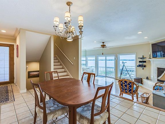 5th image of 8 Mariner Village Dr