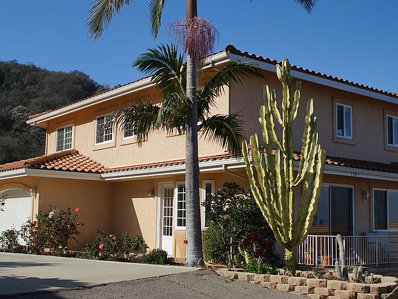 2nd image of 1387 Mountain View Dr