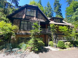 (Undisclosed Address), Mercer Island, WA 98040