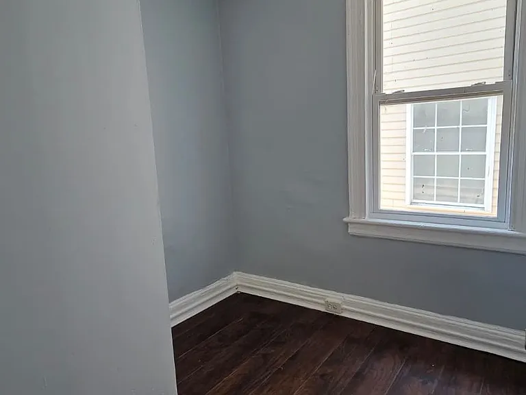 257 S 11th St #2 — Photo 13