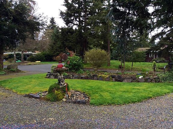 3rd image of 9021 Wedgewood Ct SW
