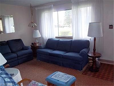 4th image of 164 Nestledown Dr