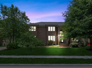 707 Forest Glade Dr, Chesapeake, VA 23322