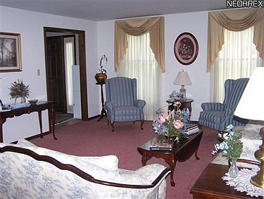 5th image of 969 N Union Ave