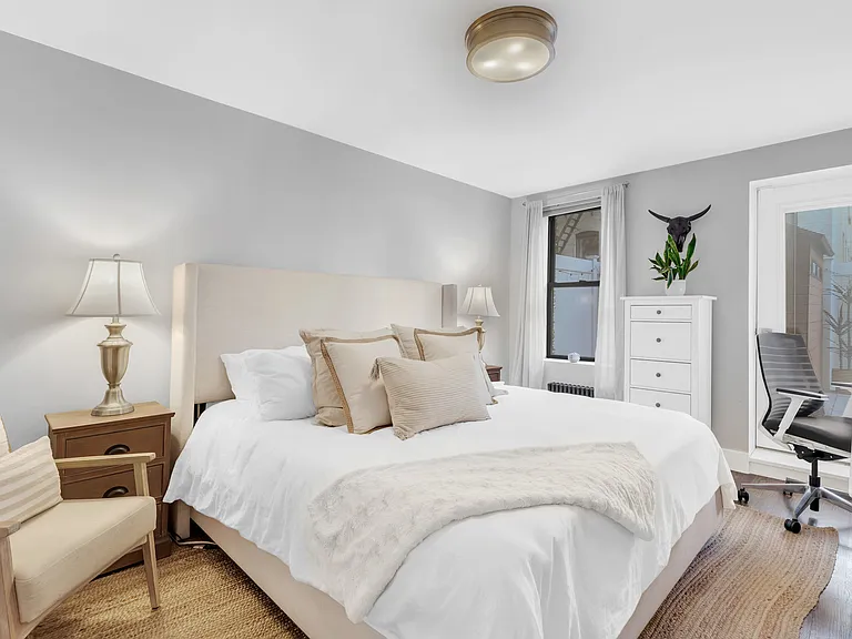 61 Martense St #1H — Photo 6