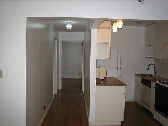 2nd image of 140-40 34ave. #3Fl