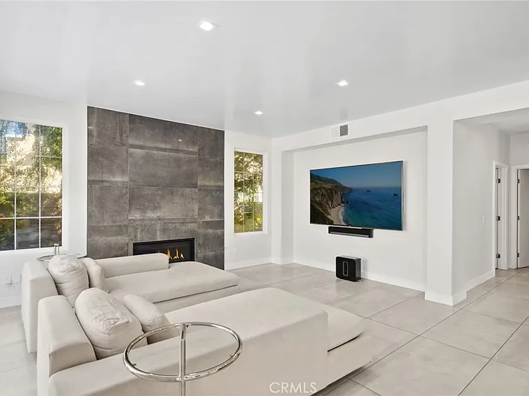 3 Bridgeport Rd — Photo 13