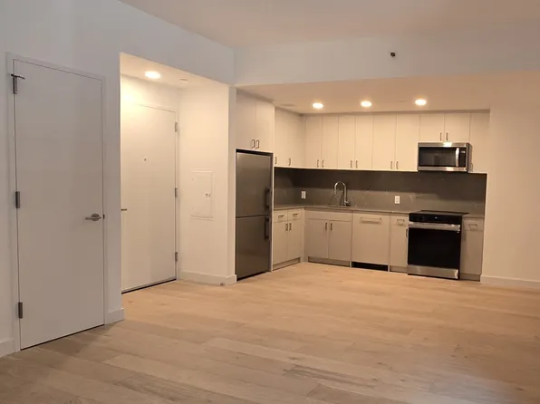 2-33 50th Avenue image 1 of 14