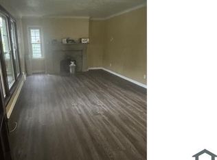 4029 Navahoe Rd, Cleveland Heights, OH 44121