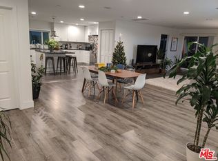 8706 Olin St #6, Los Angeles, CA 90034