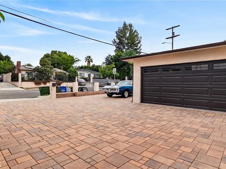 10855 Oro Vista Ave — Photo 27