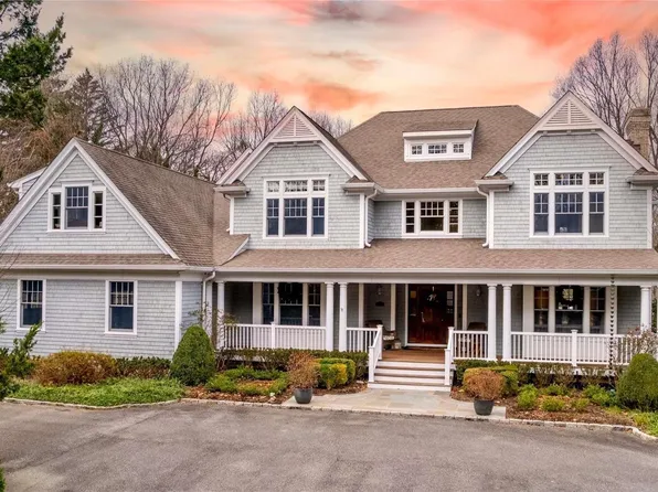 (undisclosed Address), Lloyd Harbor, NY 11743