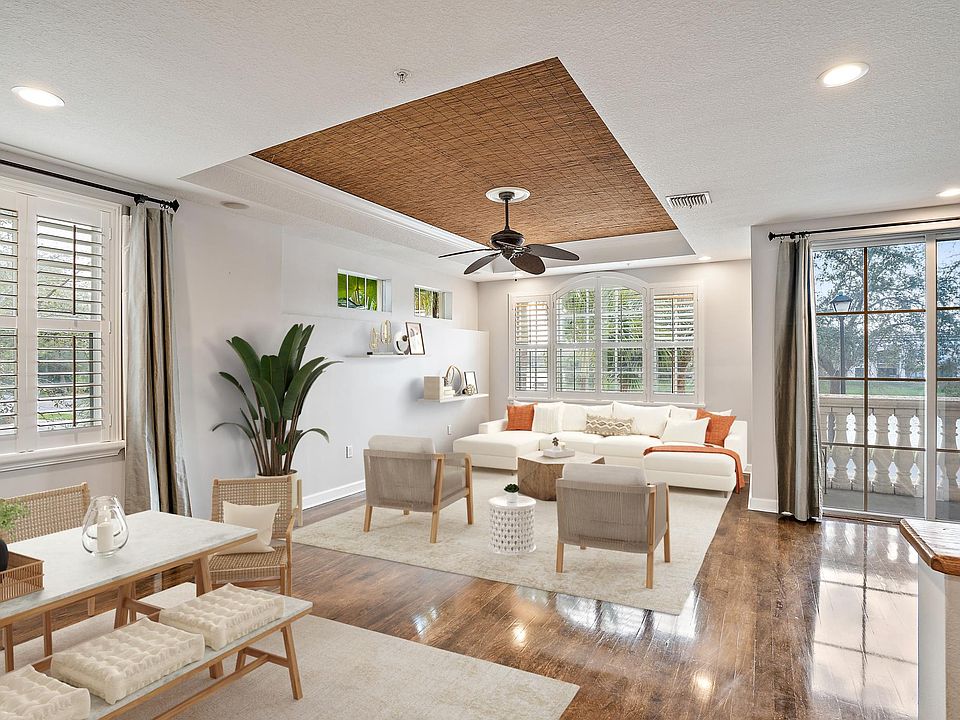Living/ Dining Room - Patio overlooks Water