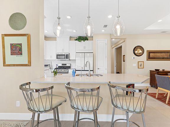 3rd image of 6236 Grandview Hill Ct