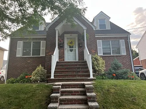 85 Burns Ave #2 Photo 1