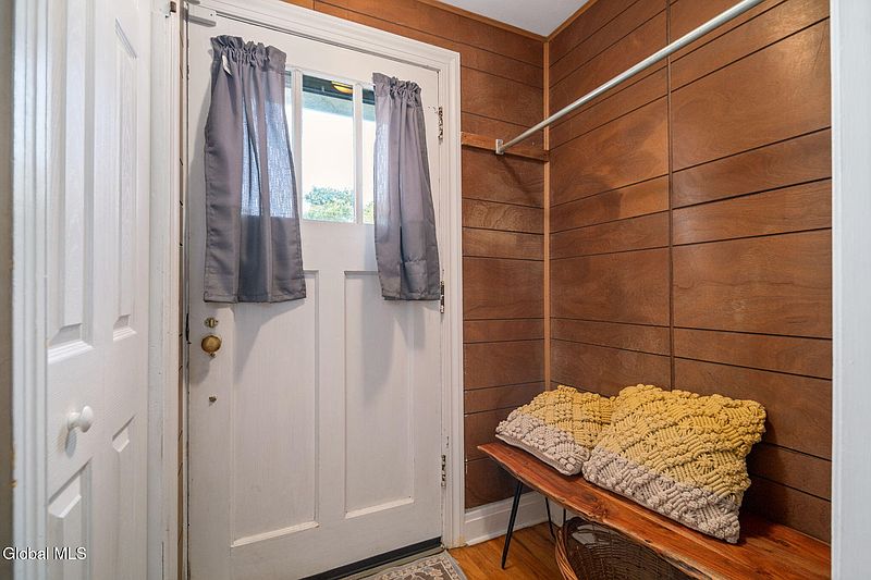 5th image of 1313 Palma Avenue