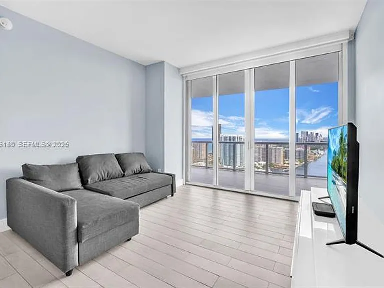 2602 E Halladale Cu #T3105 — Photo 9