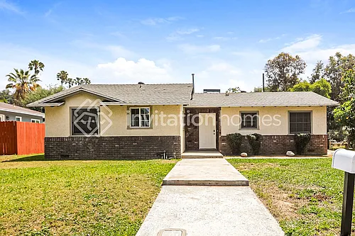 6910 Malibu Dr Photo 1