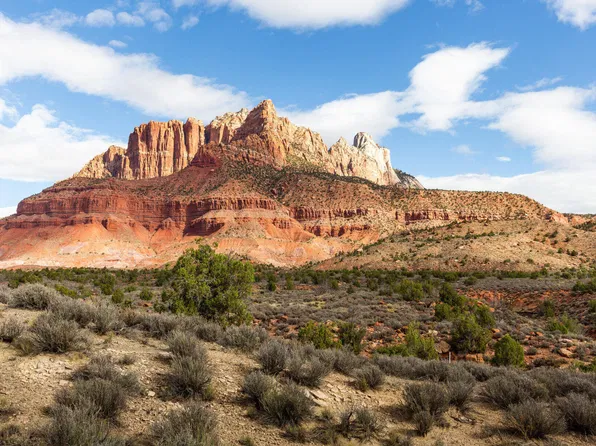 2538 Anasazi Way, Springdale, UT 84767
