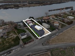 39 Paradise Dr, Burbank, WA 99323