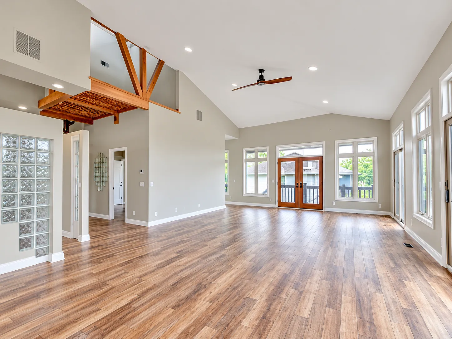 2 bed, 1750 sqft, $1,695 — Photo 3