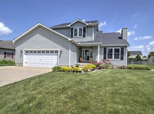 42 View Cir, Oreana, IL 62554
