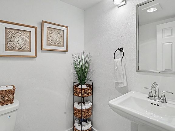 5th image of 11543 SE 175th Street #3