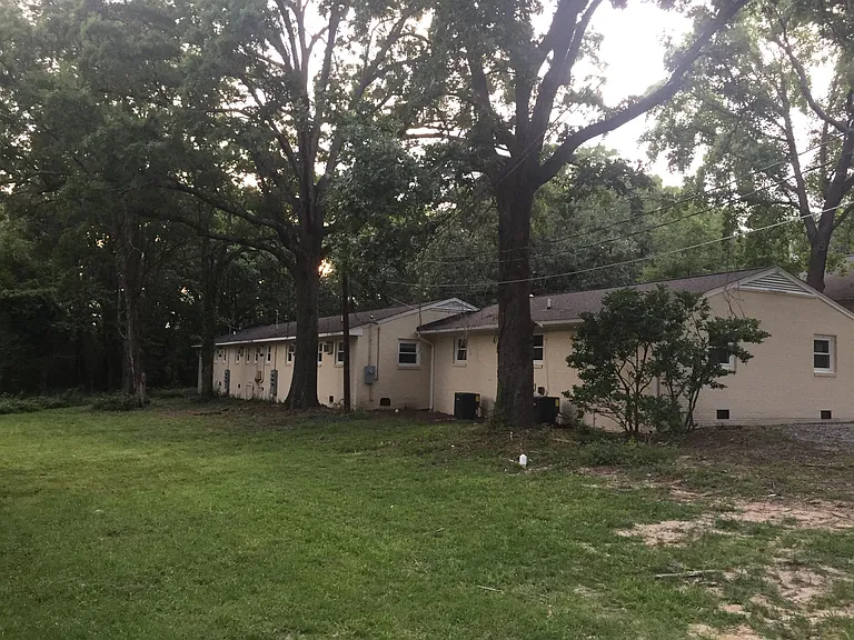 Great location in an established, historic neighborhood.