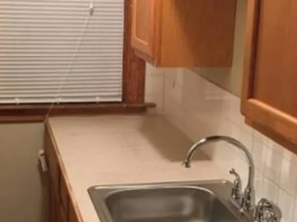 130 Woodin St Floor 3, Hamden, CT 06514