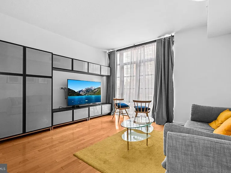 437 New York Ave NW #206 — Photo 7