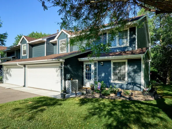 2327 Grange Ave N, Oakdale, MN 55128