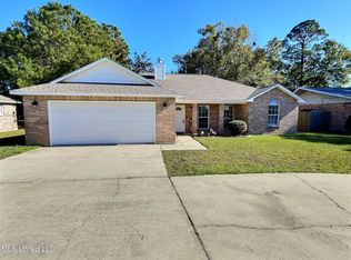 3116 Beach View Dr, Ocean Springs, MS 39564