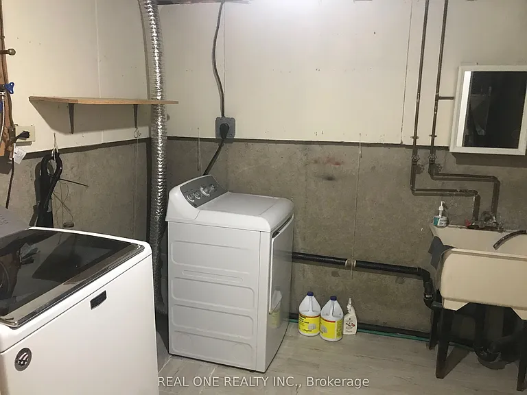 1580 Lancaster Dr #28 — Photo 21