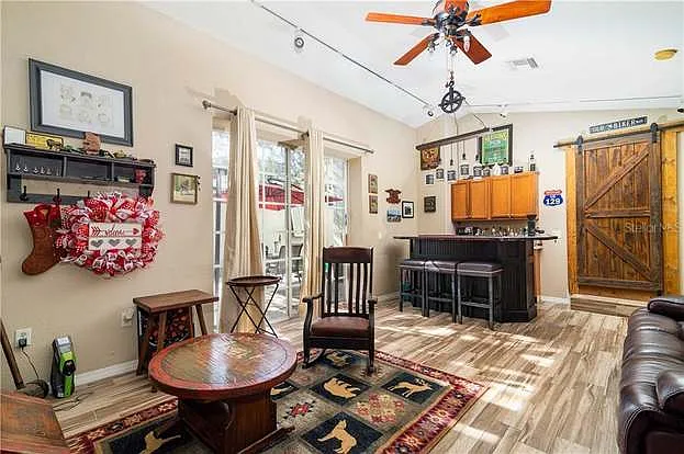 3212 Town Ave — Photo 77