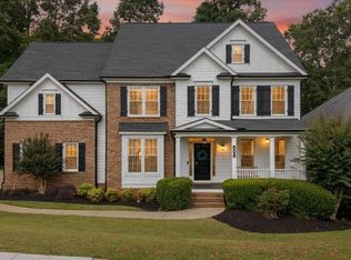 909 Landsdowne Cv, Canton, GA 30115