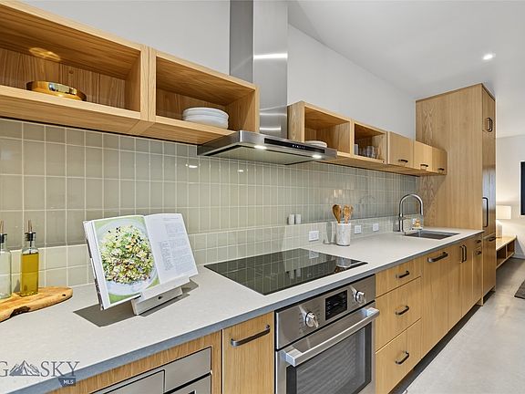 4th image of 545 E Aspen St #D