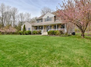 3 Shadow Dr, Warwick, NY 10990