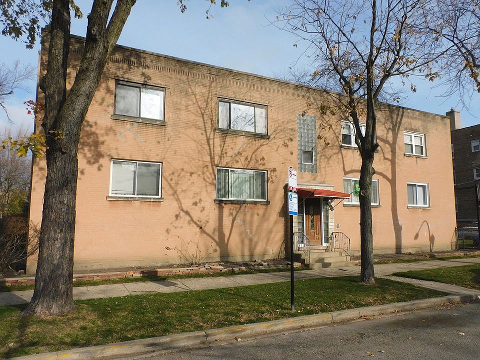 1st image of 2854 W Glenlake Ave