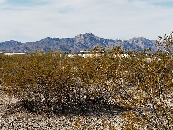 4th image of 67036 Moodie Ln Lot 1018
