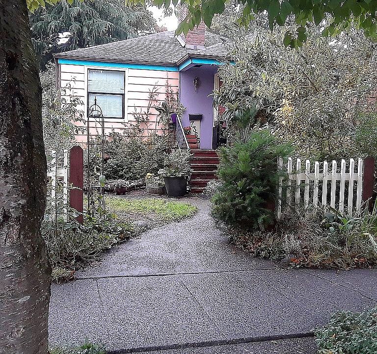 2nd image of 7355 33rd Ave NE