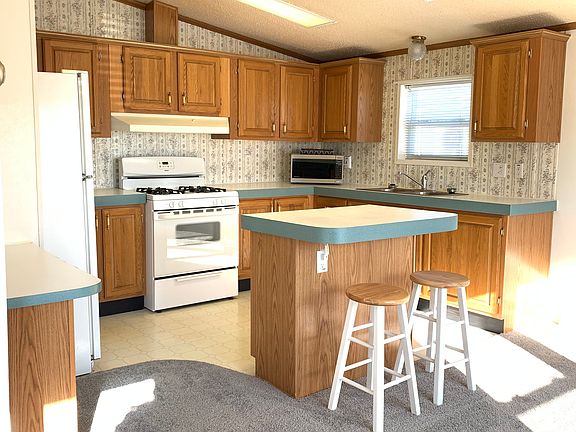 4th image of 931 Daleann Ave